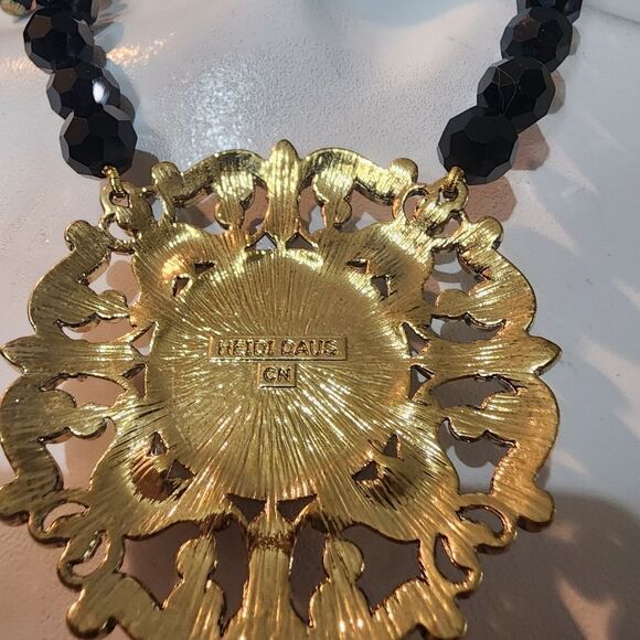 Heidi Daus How Suite It Is Beaded Crystal Necklace - Picture 6 of 6